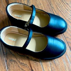 Cat & Jack Mary Jane slippers Flat shoes hoop and loop Velcro closure - Black